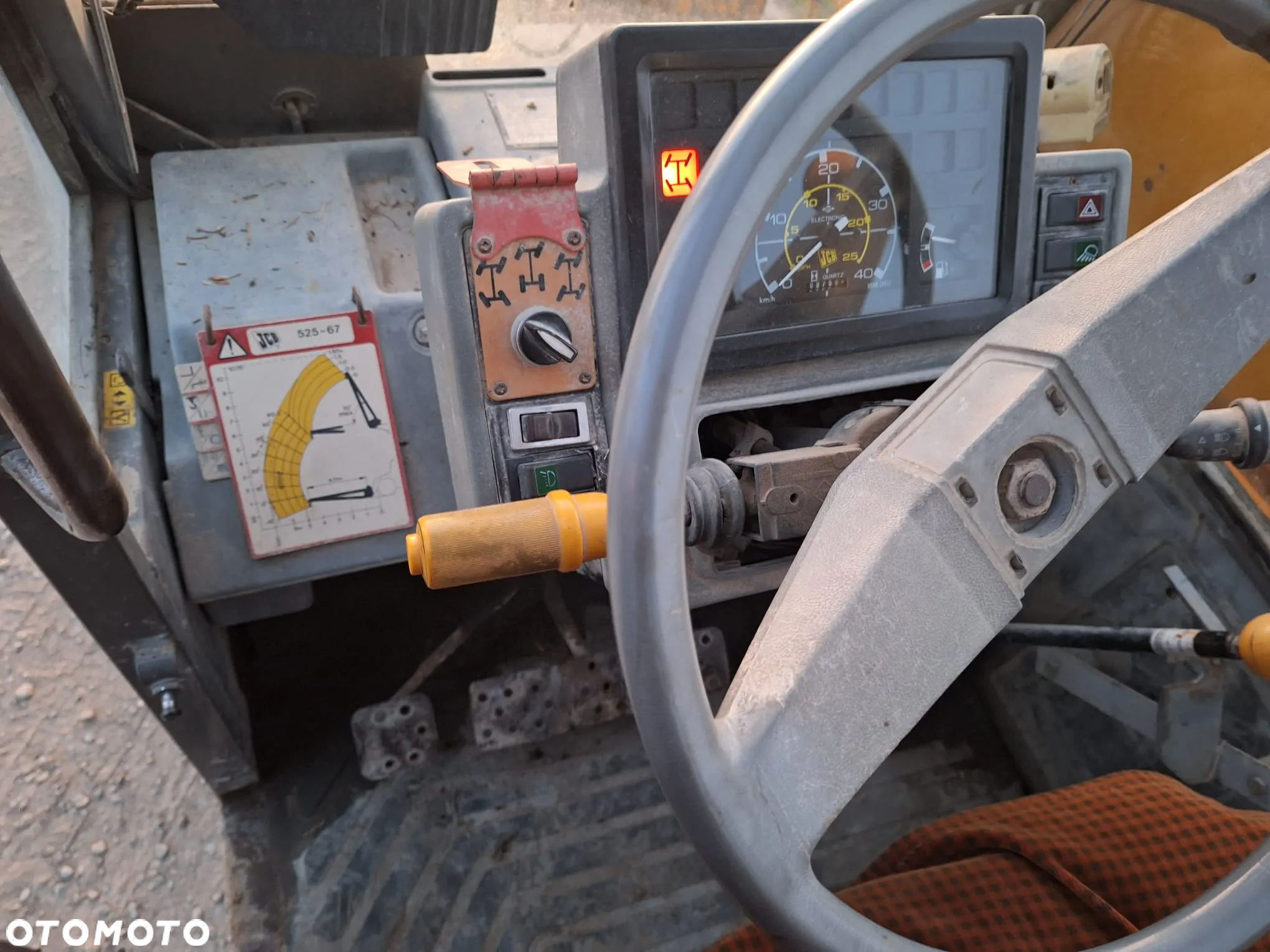 JCB 525-67 - 4