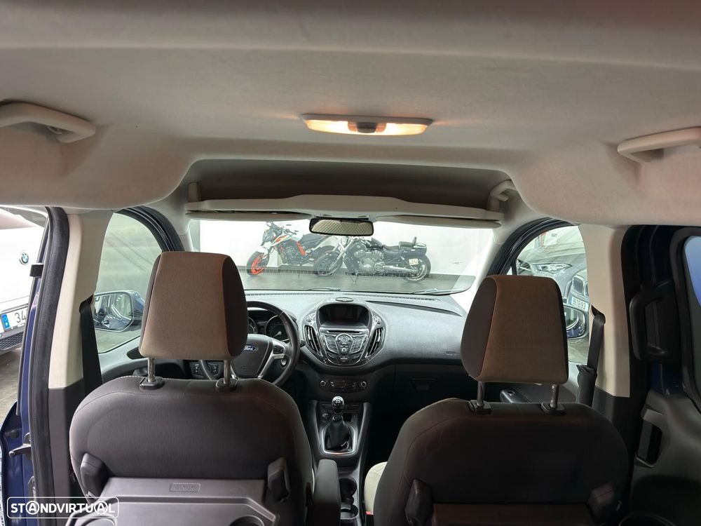 Ford Tourneo Courier 1.0 EcoBoost Titanium - 15