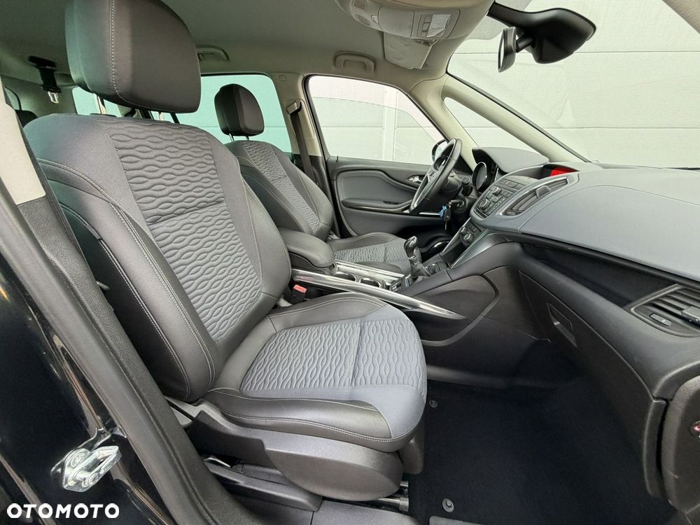 Opel Zafira - 35