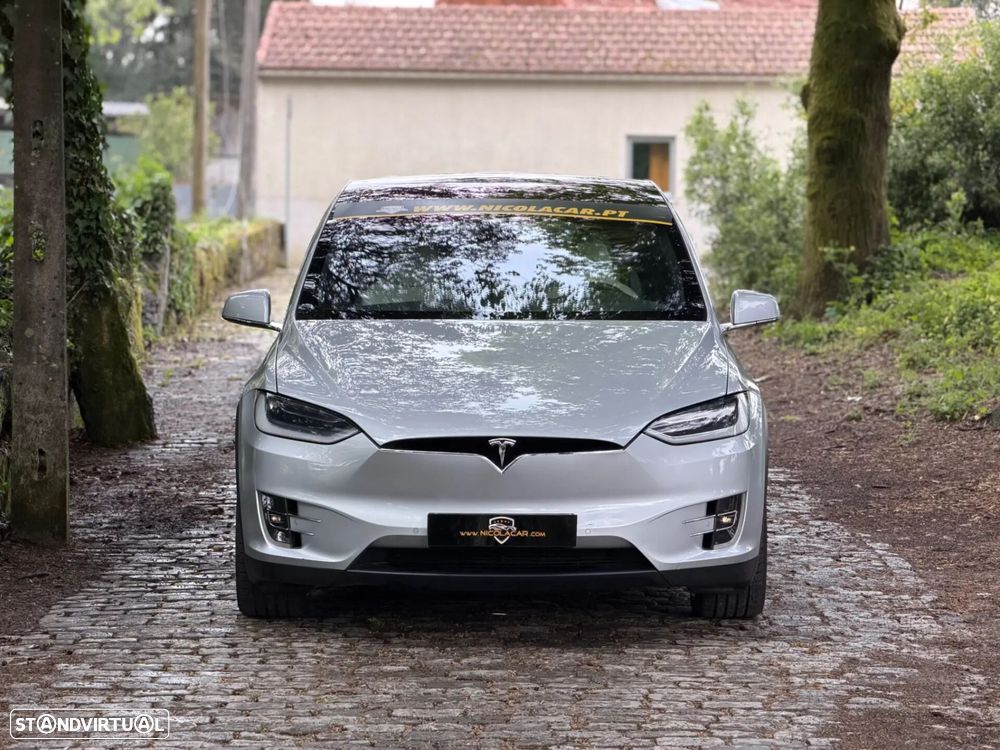 Tesla Model X 100D - 33