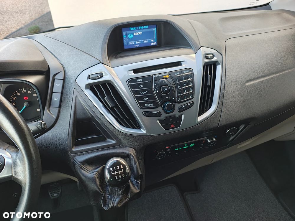 Ford Transit Custom 300 L2H1 VA Titanium - 35
