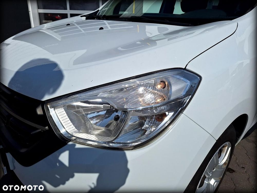 Dacia Lodgy 1.6 SCe Laureate S&S - 19