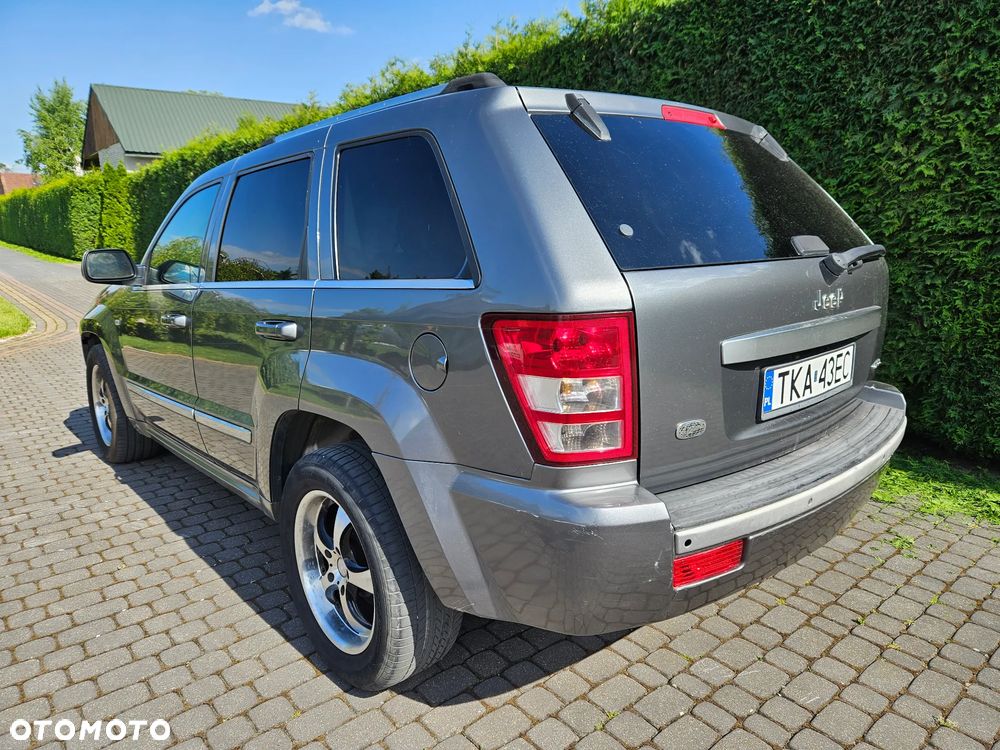 Jeep Grand Cherokee - 10