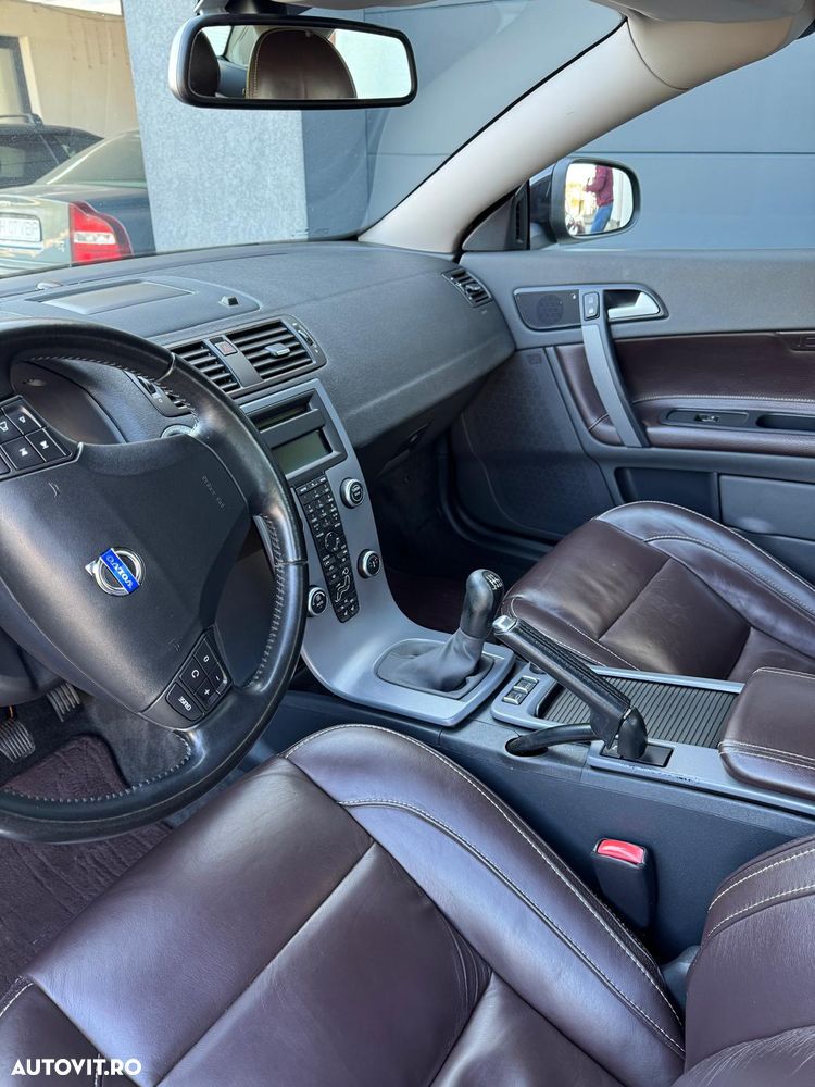 Volvo C70 D3 Momentum - 10