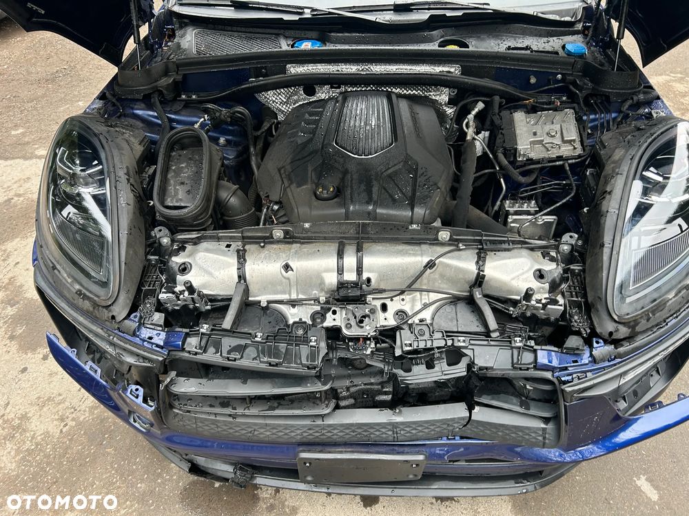 Porsche Macan Standard - 4