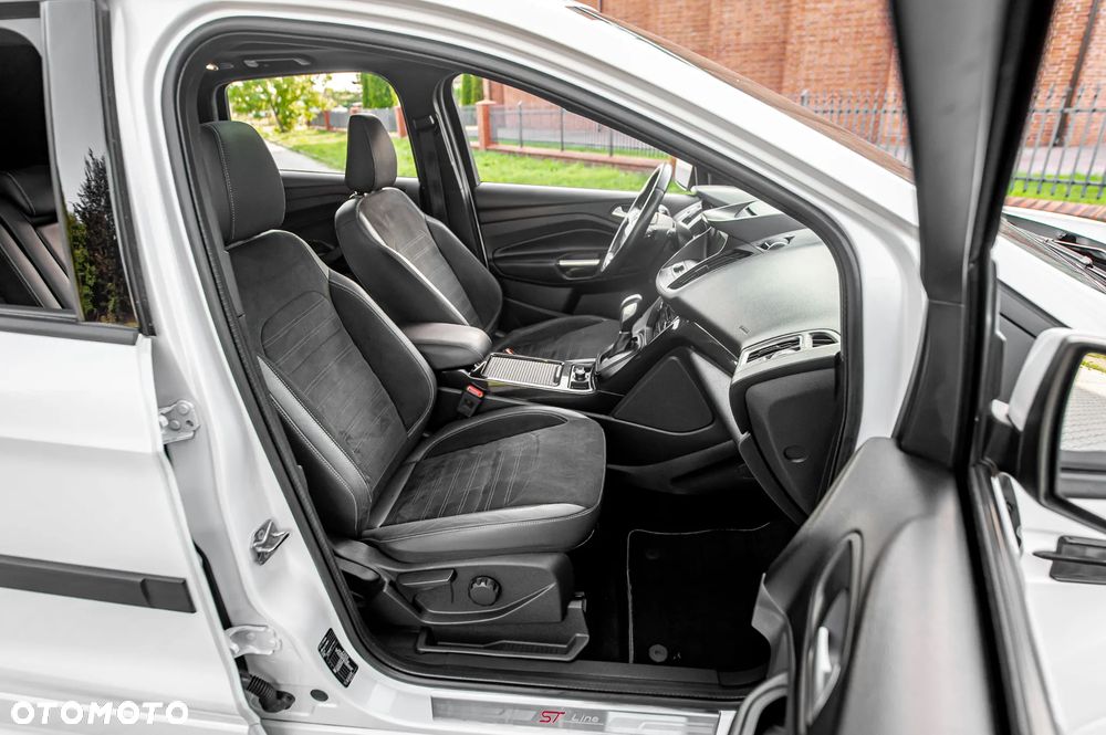 Ford Kuga 2.0 TDCi AWD ST-Line - 33