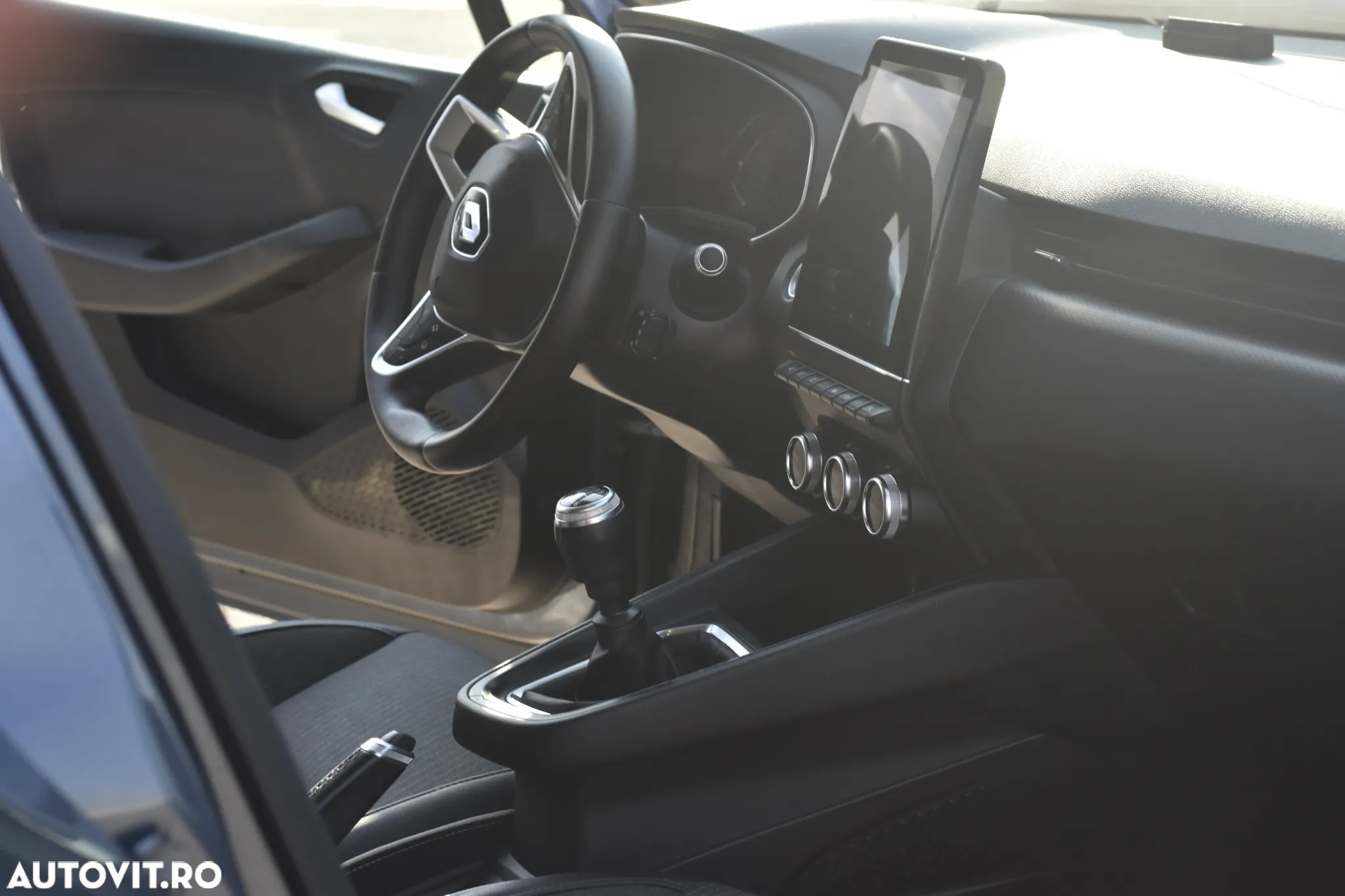 Renault Clio - 19