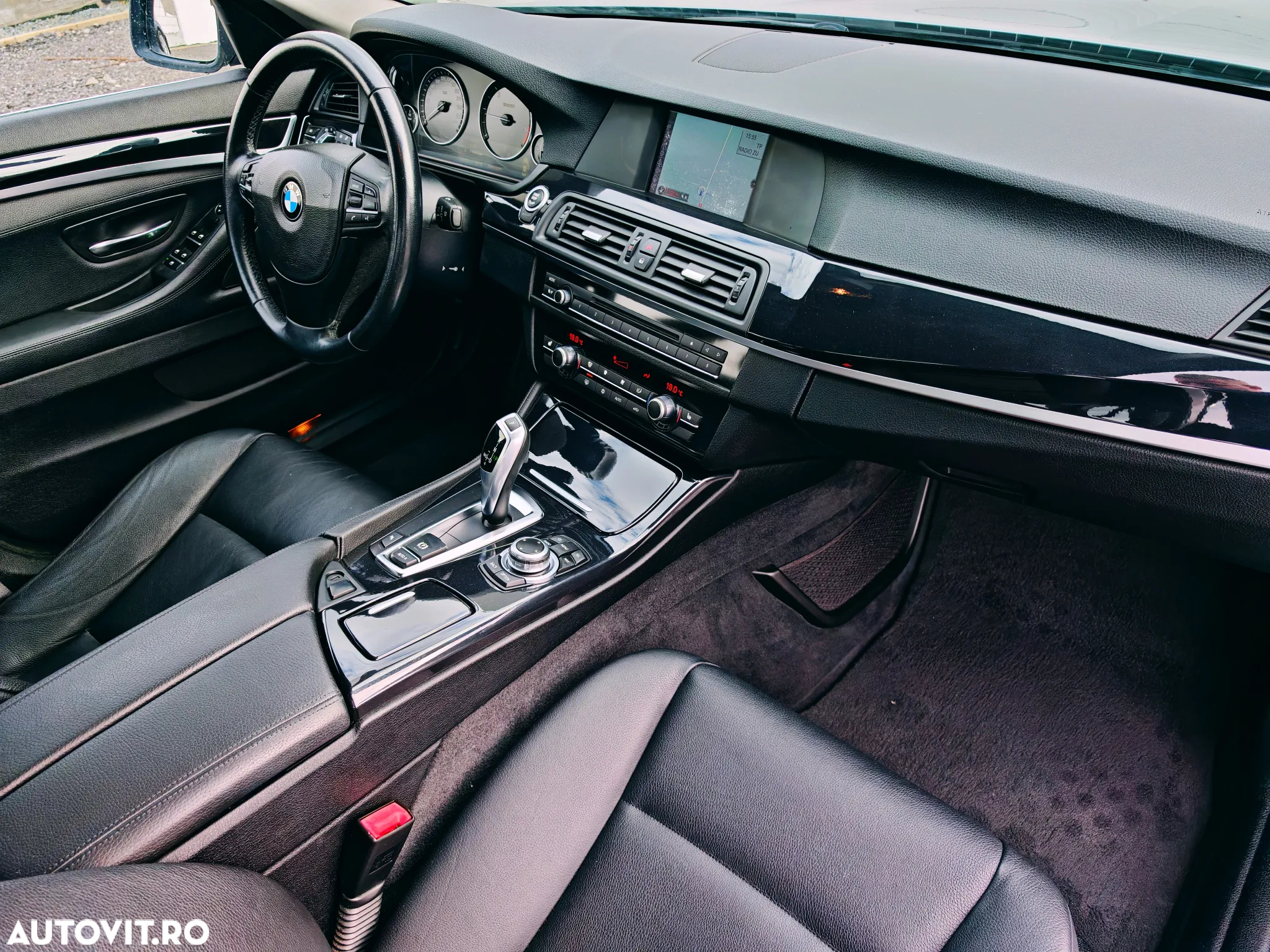 BMW Seria 5 520d - 22