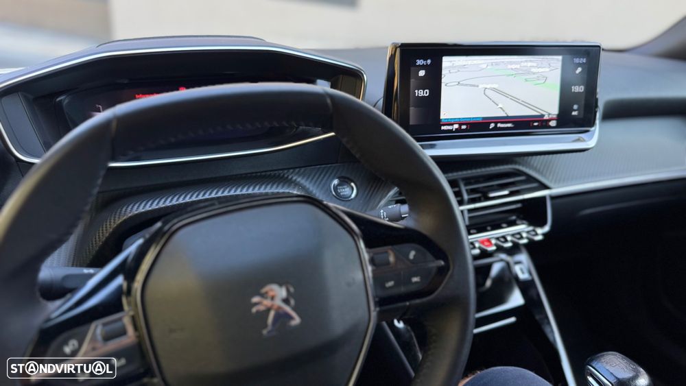 Peugeot 2008 1.2 PureTech Allure Pack - 16