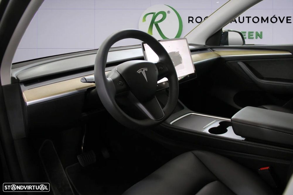 Tesla Model Y Standard - 8