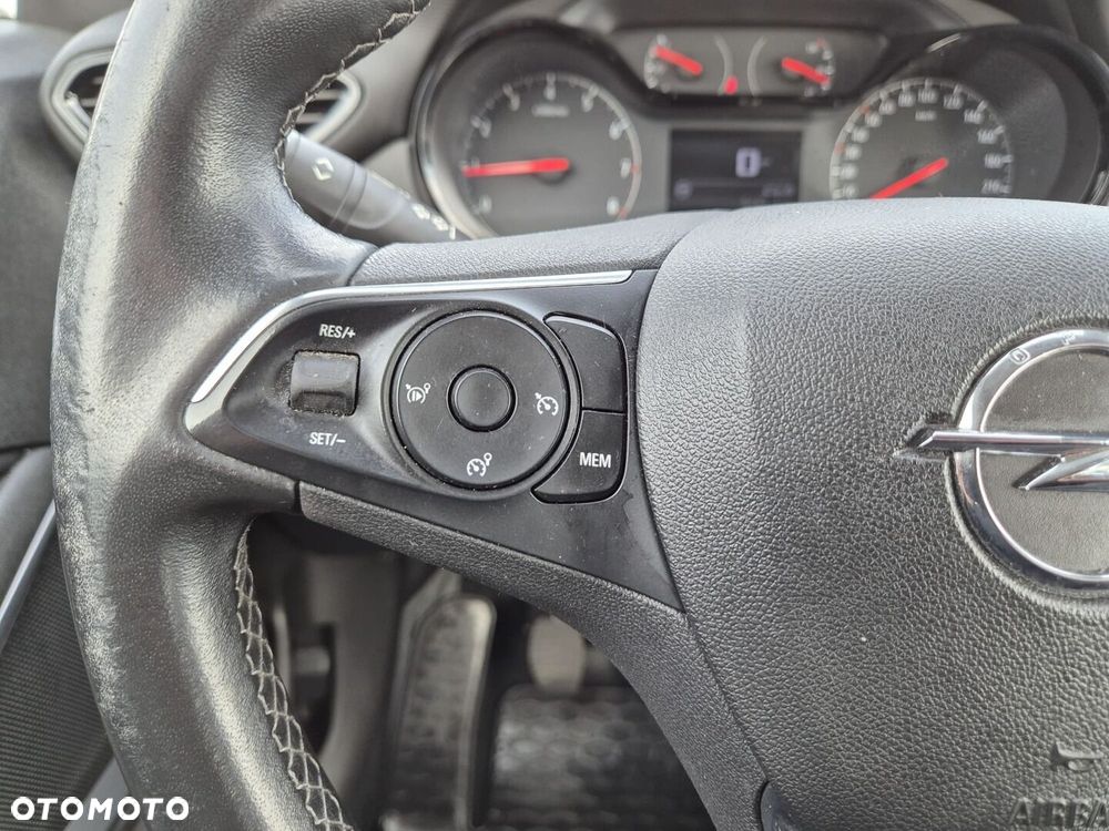 Opel Crossland X - 17