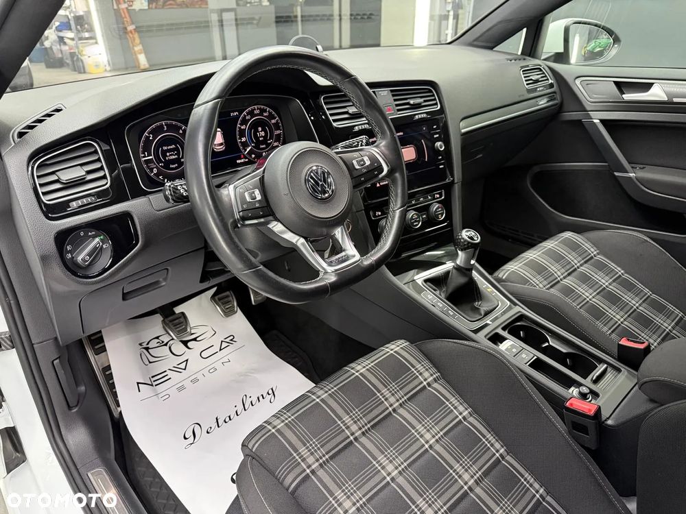 Volkswagen Golf GTD BlueMotion Technology - 29