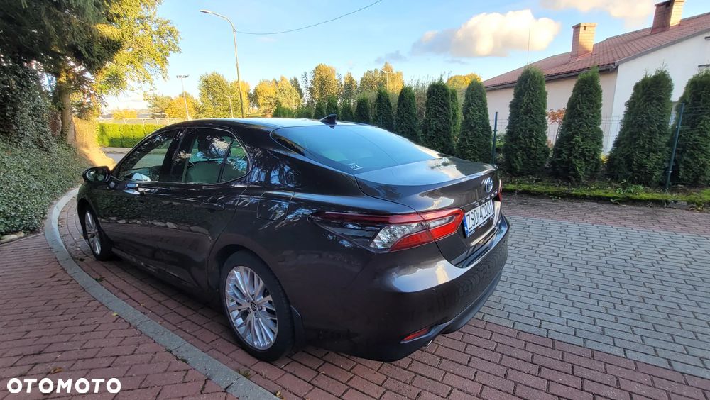 Toyota Camry 2.5 Hybrid Executive CVT - 2