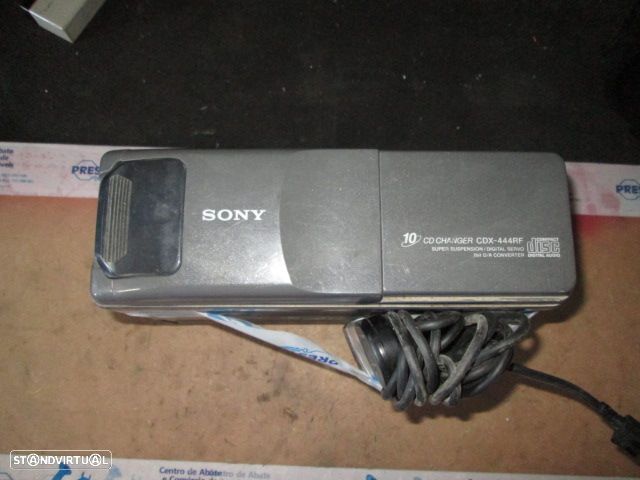 Radios CDX 444RF MITSUBISHI CARISMA 2002 SONY CDX-444RF - 1