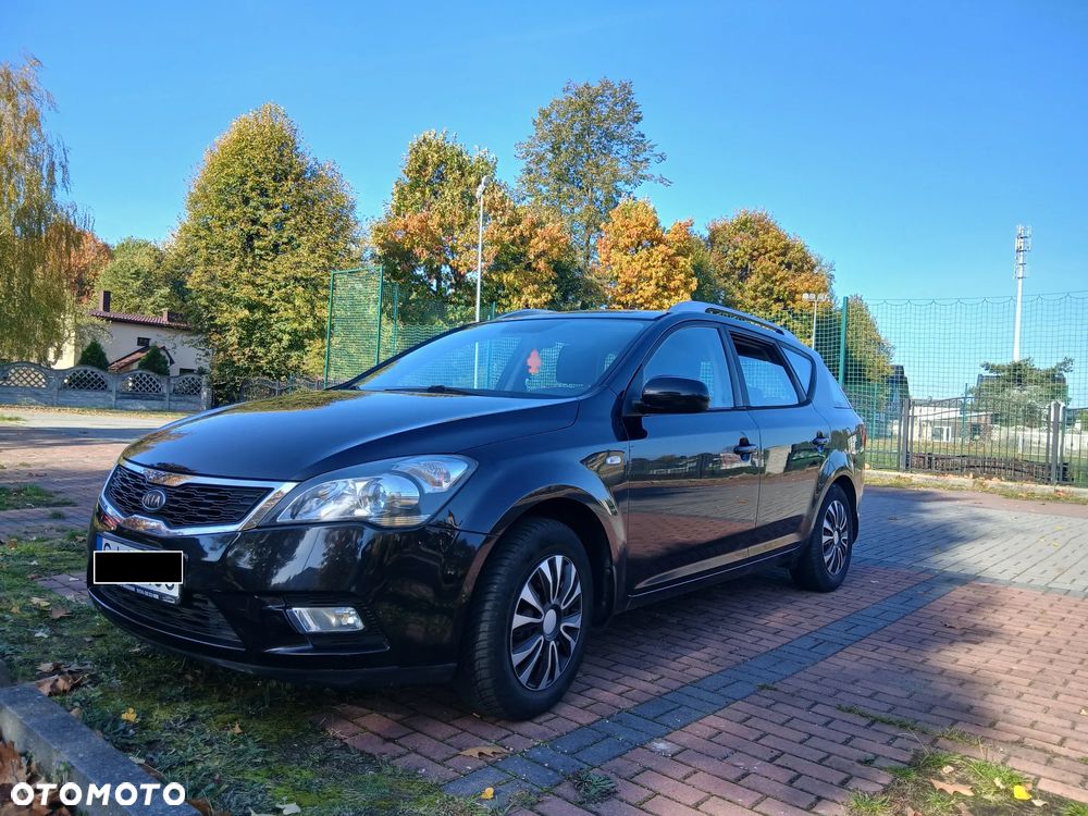 Kia Ceed - 1