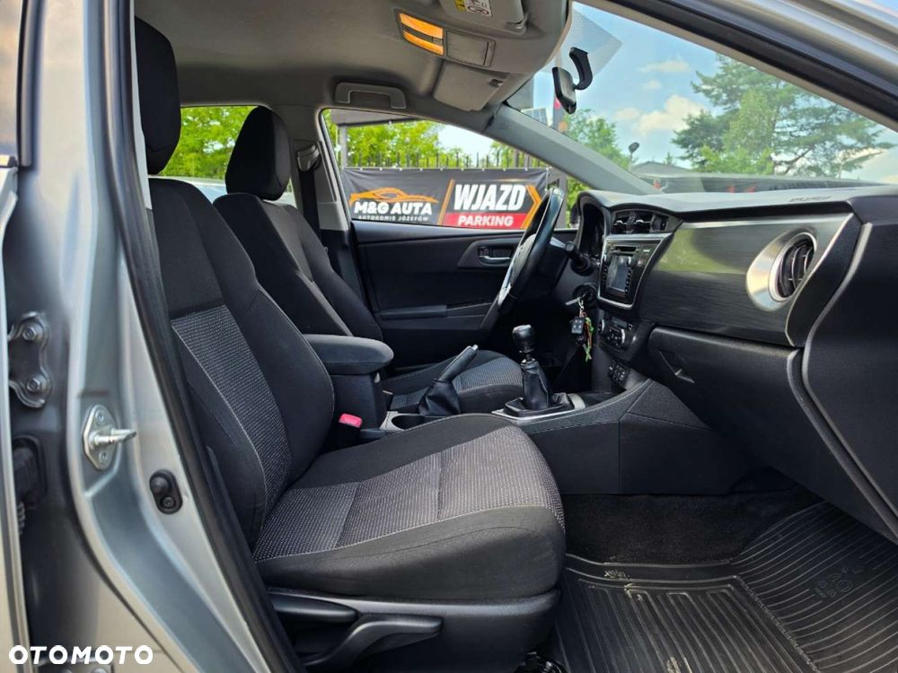 Toyota Auris - 37