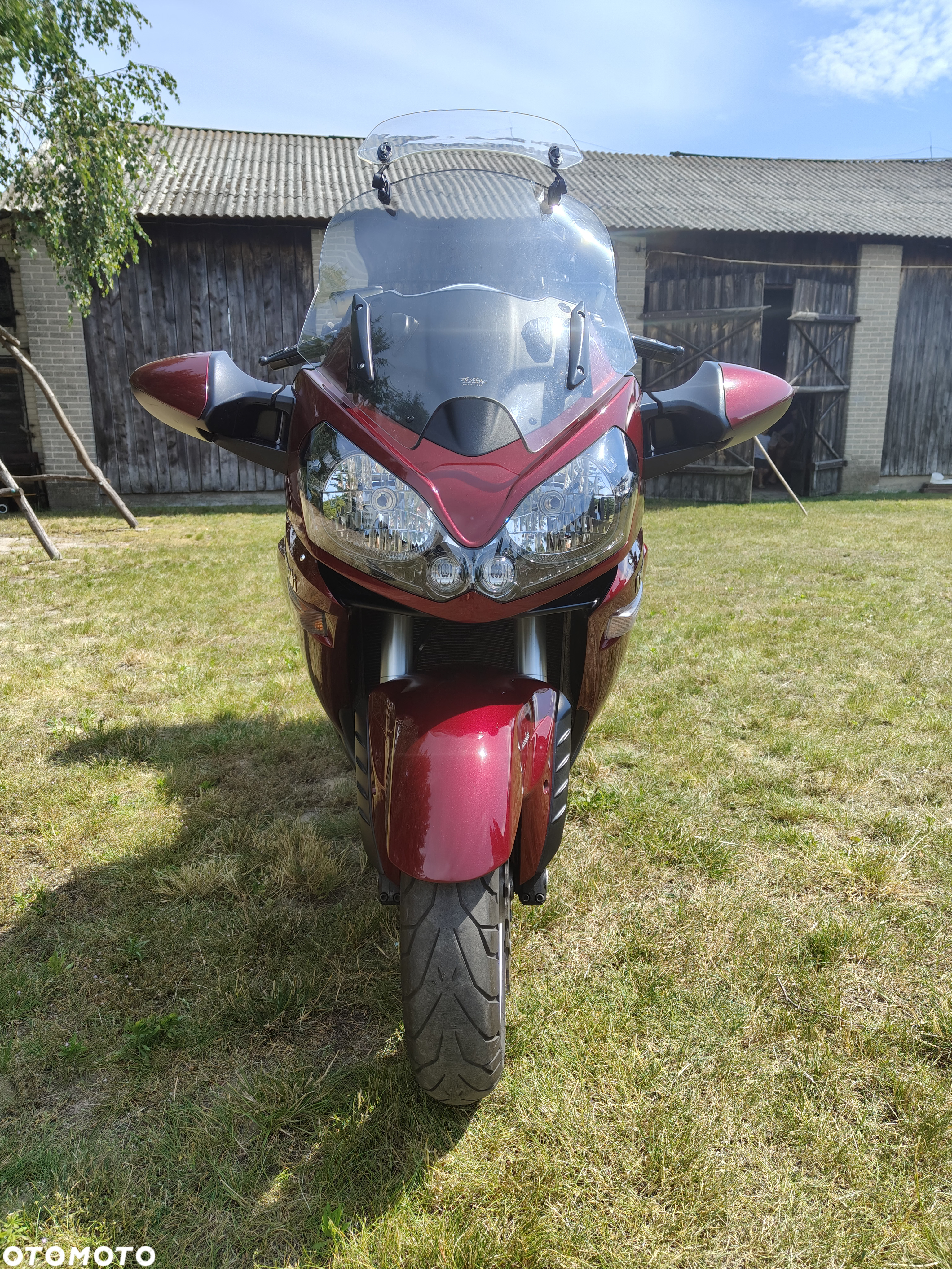 Kawasaki Concours - 4