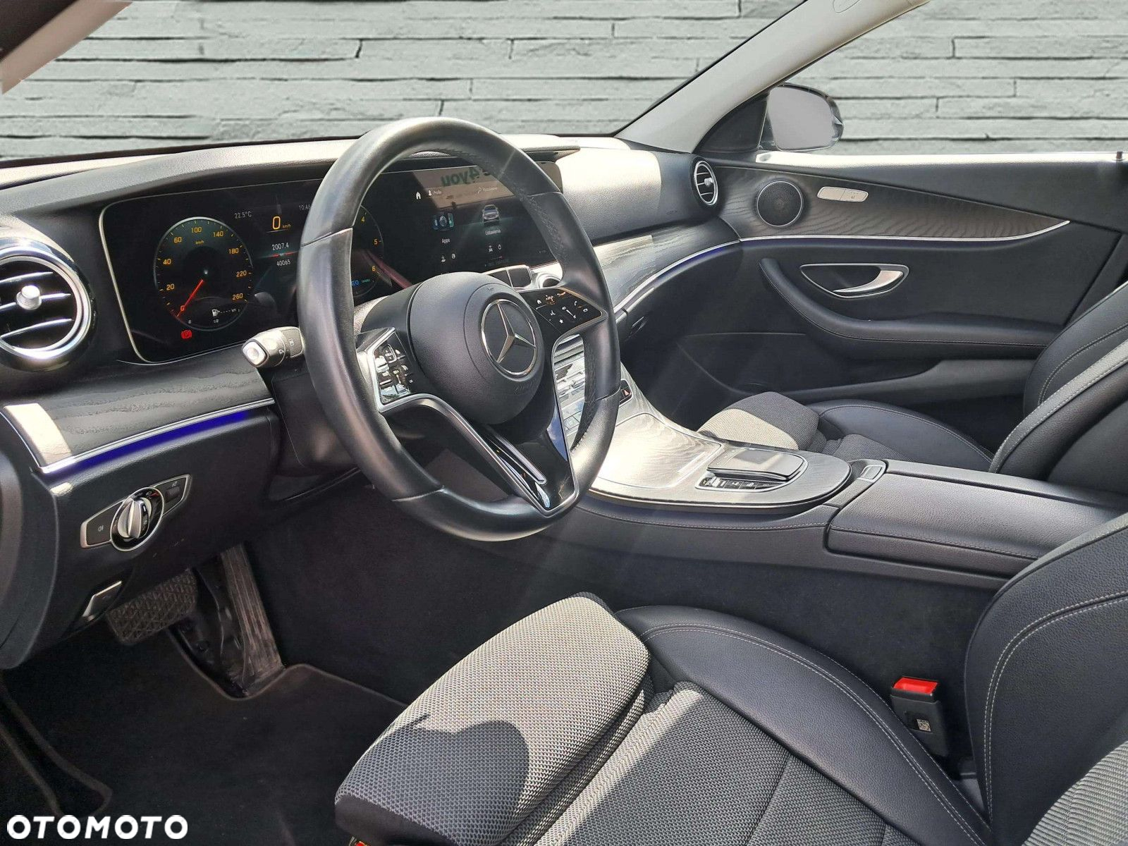 Mercedes-Benz Klasa E 220 d 4-Matic Business Edition - 11