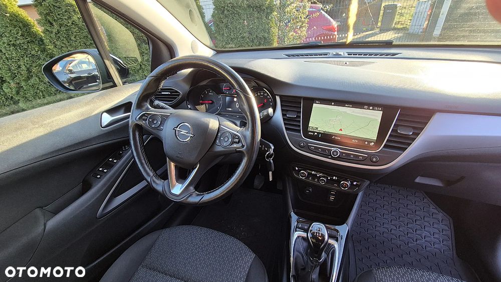 Opel Crossland X 1.2 T Design Line S&S - 13