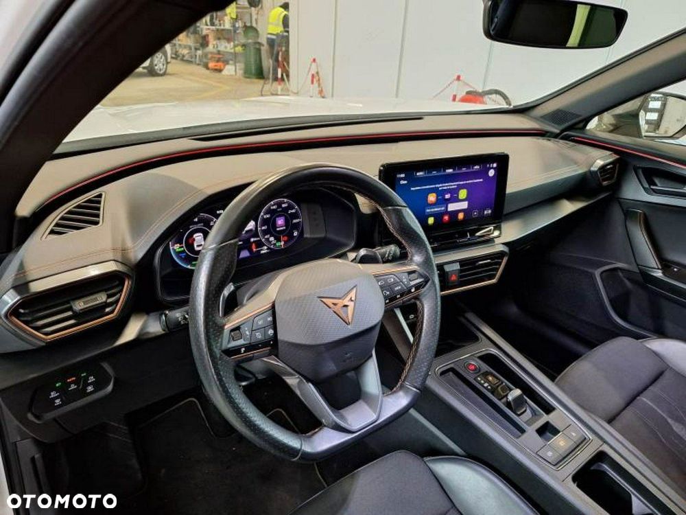 Cupra Formentor 1.4 e-Hybrid DSG Priority - 14