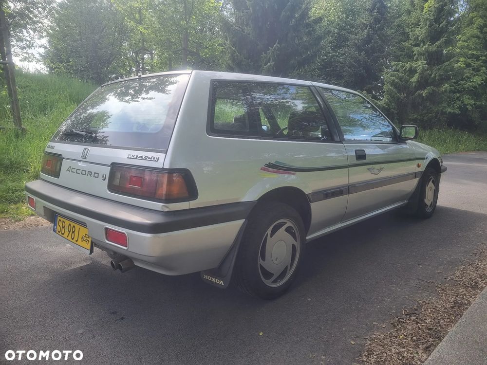 Honda Accord 2.0i EX - 5