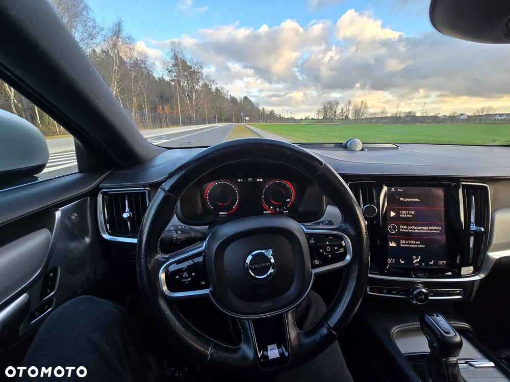 Volvo V90 D4 AWD R-Design - 15