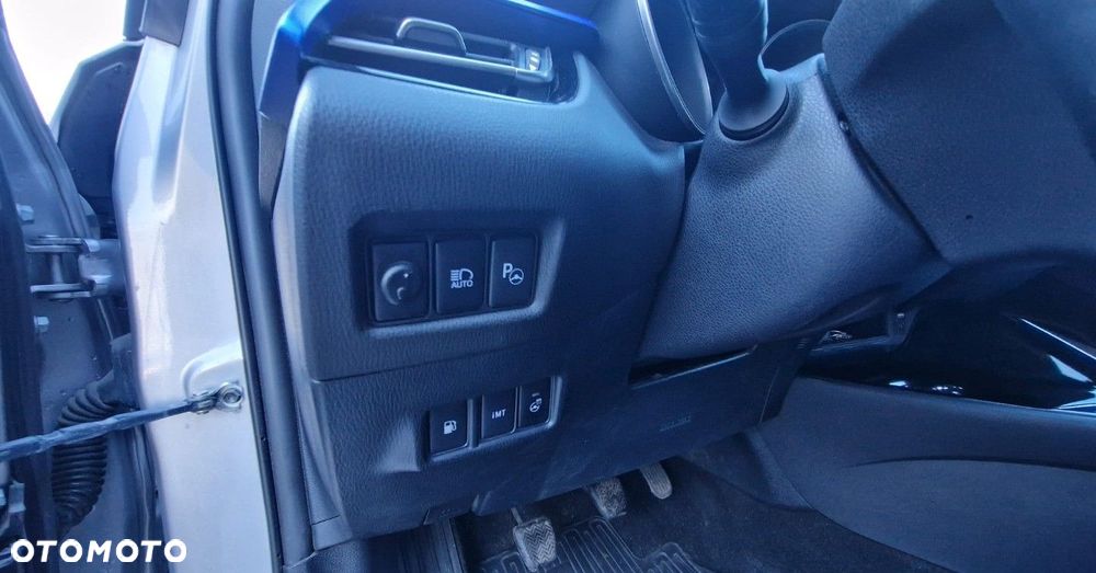 Toyota C-HR 1.2 T Dynamic - 24