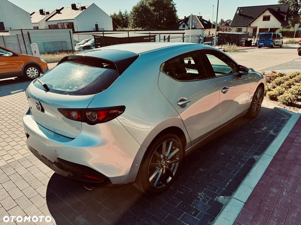 Mazda 3 - 4