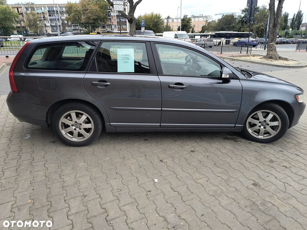 Volvo V50 D3 Kinetic - 9