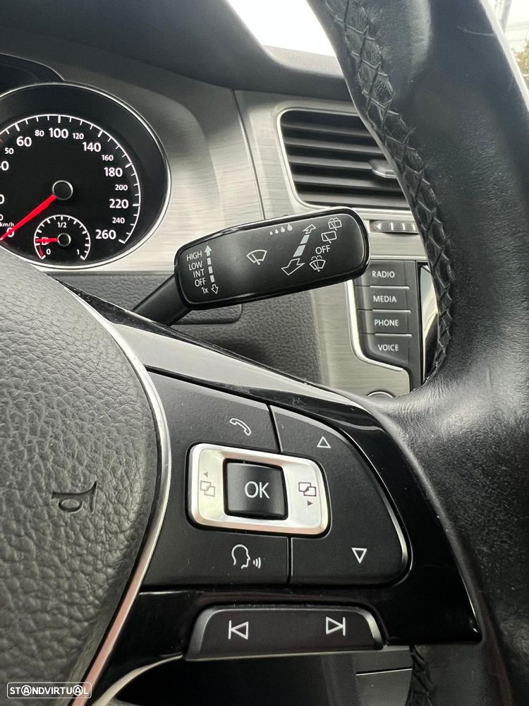 VW Golf 1.6 TDI BlueMotion Comfortline - 16