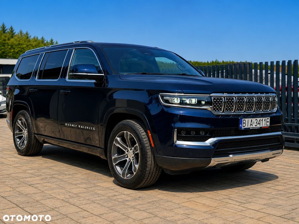 Jeep Grand Wagoneer - 18
