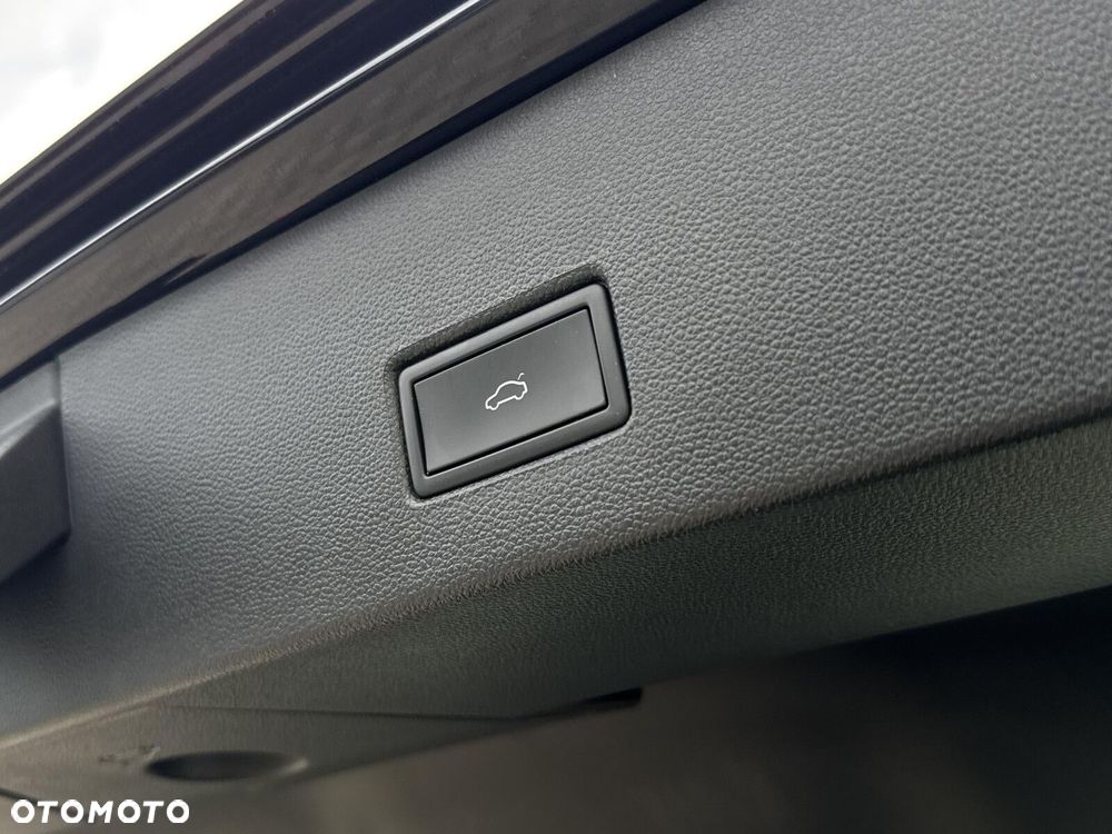 Volkswagen T-Roc - 34