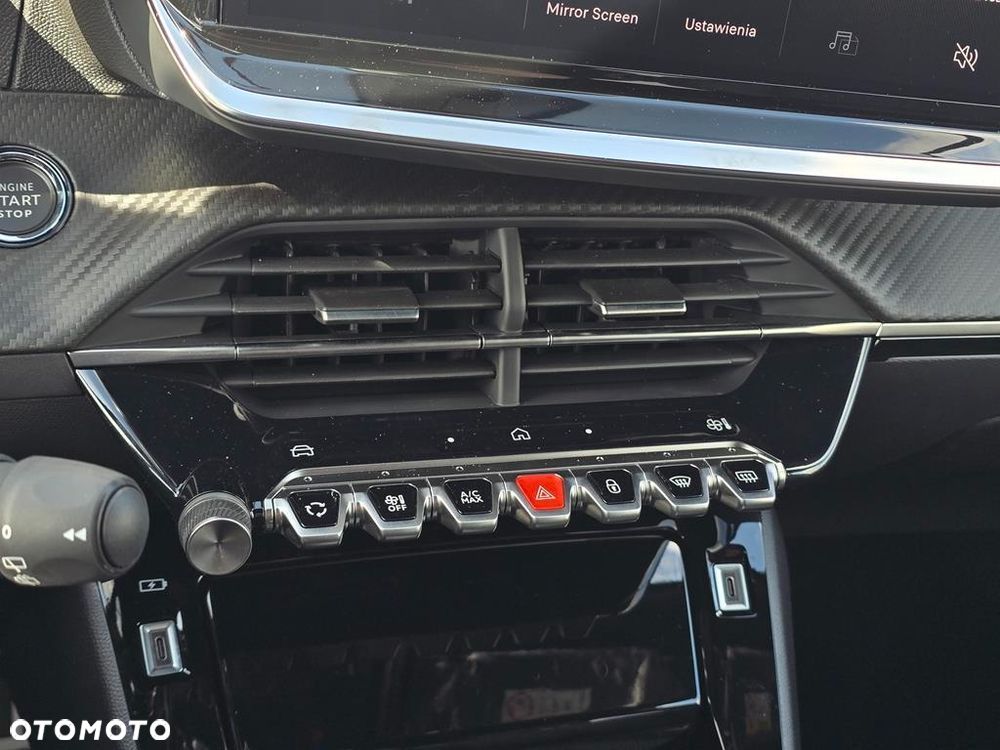 Peugeot 2008 PureTech mHEV GT e-DCS6 - 13