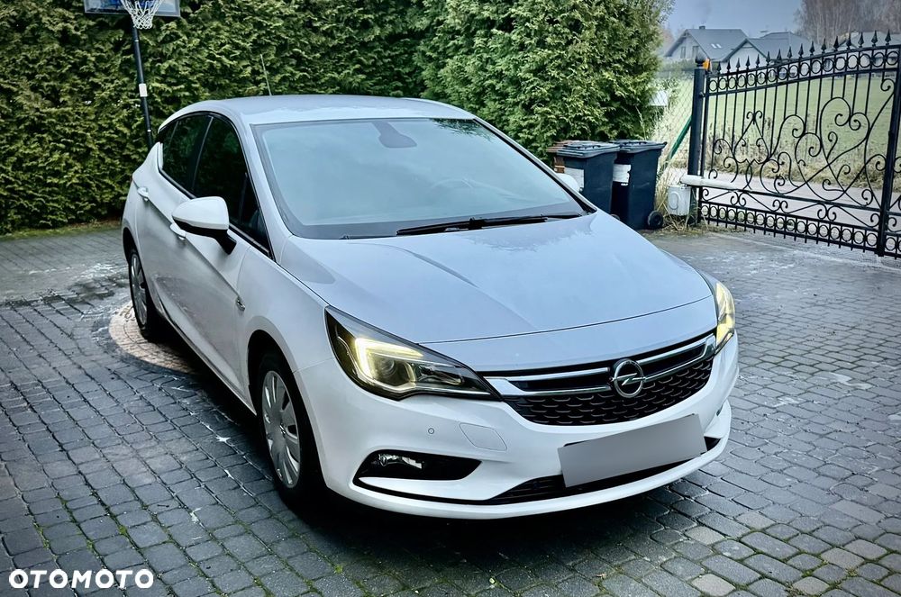 Opel Astra 1.6 CDTI Enjoy S&S - 2