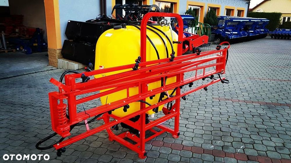 Opryskiwacz polowy 200/300/400/600/800L LANCA 8/10/12M - 2