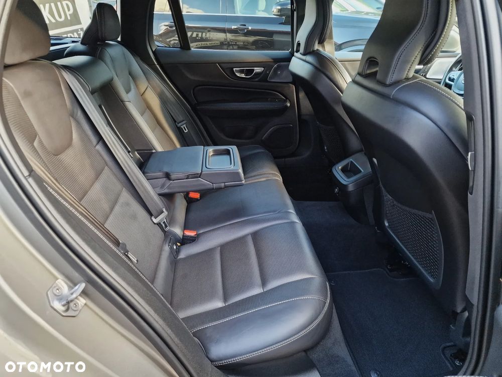 Volvo V60 D3 Geartronic Inscription - 19