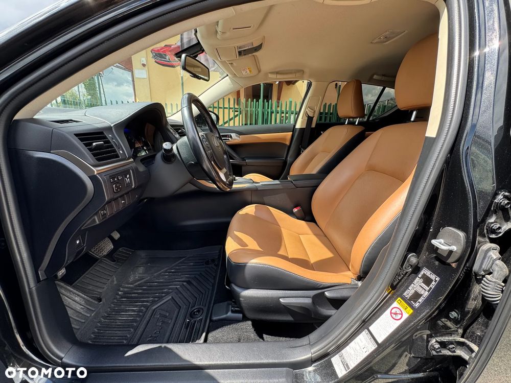 Lexus CT 200h Executive Line - 19