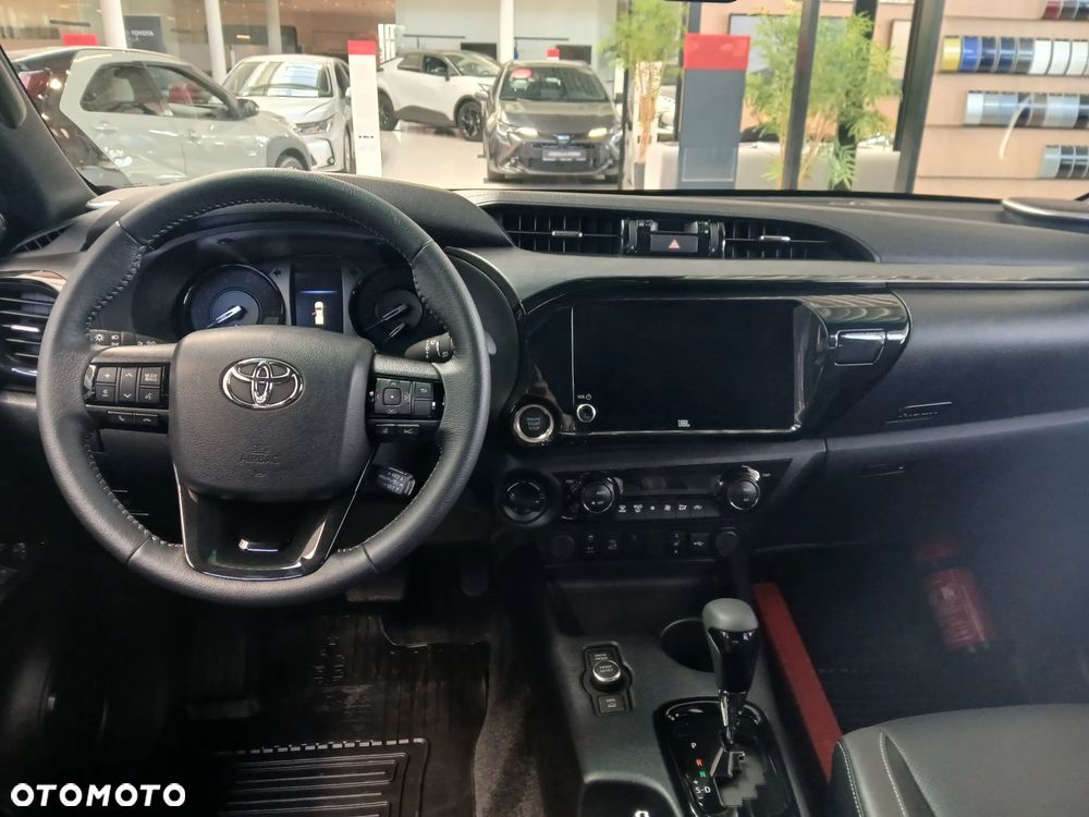 Toyota HILUX - 9