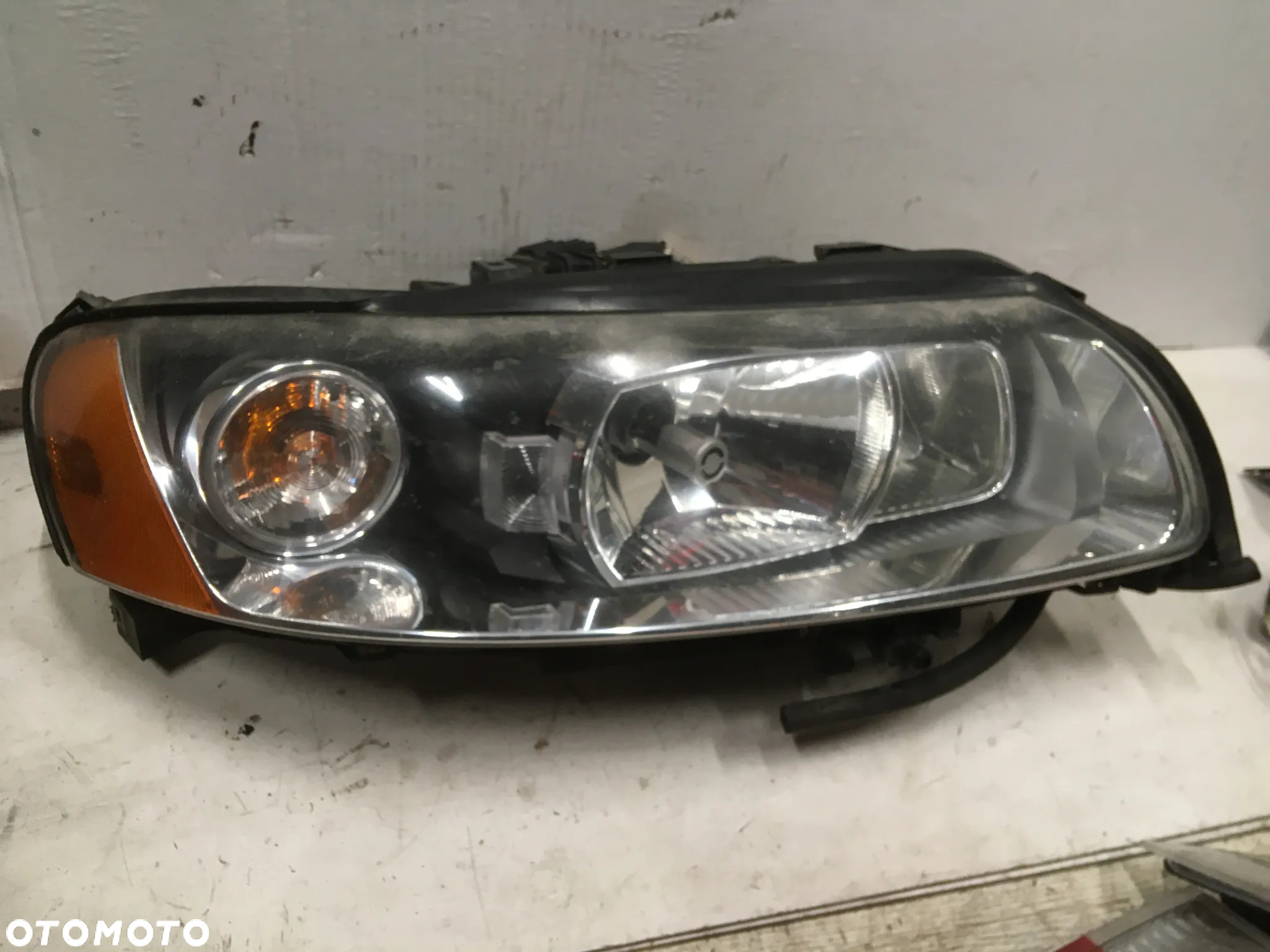 VOLVO S60 II V70 III 04- REFLEKTOR PRAWY LEWY LAMPA LEWA XENON - 4