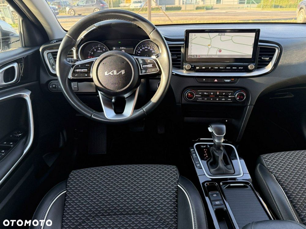 Kia Ceed SW 1.0 T-GDI DCT7 (48V M-H) Ultimate Edition - 19