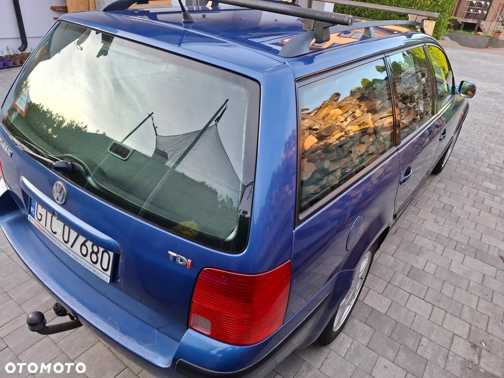 Volkswagen Passat 1.9 TDI Highline - 4