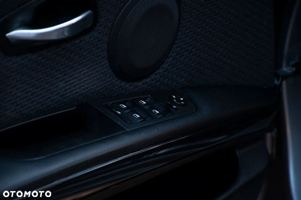 BMW Seria 3 320d - 39
