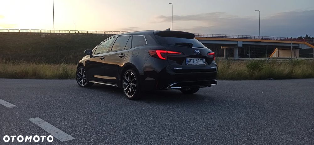 Toyota Corolla 1.8 Hybrid Executive - 13