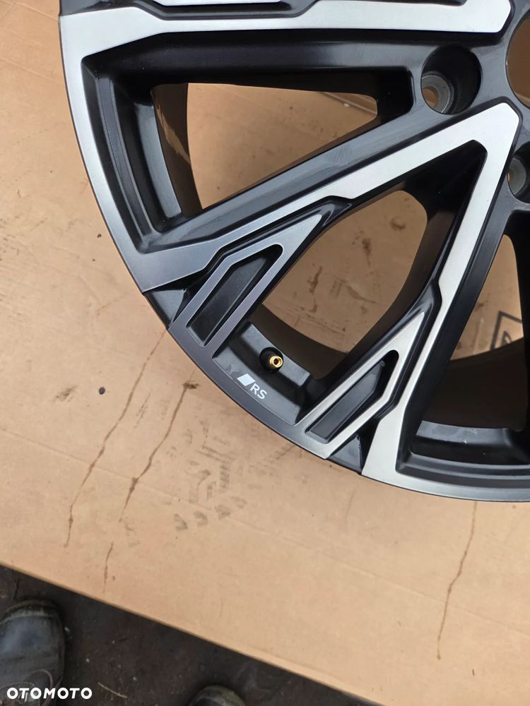 Felga Aluminiowa Audi A6 e-tron RS C9 21 Cali 85E601025AQ E- 9,1/2Jx21H2 ET 63 - 5