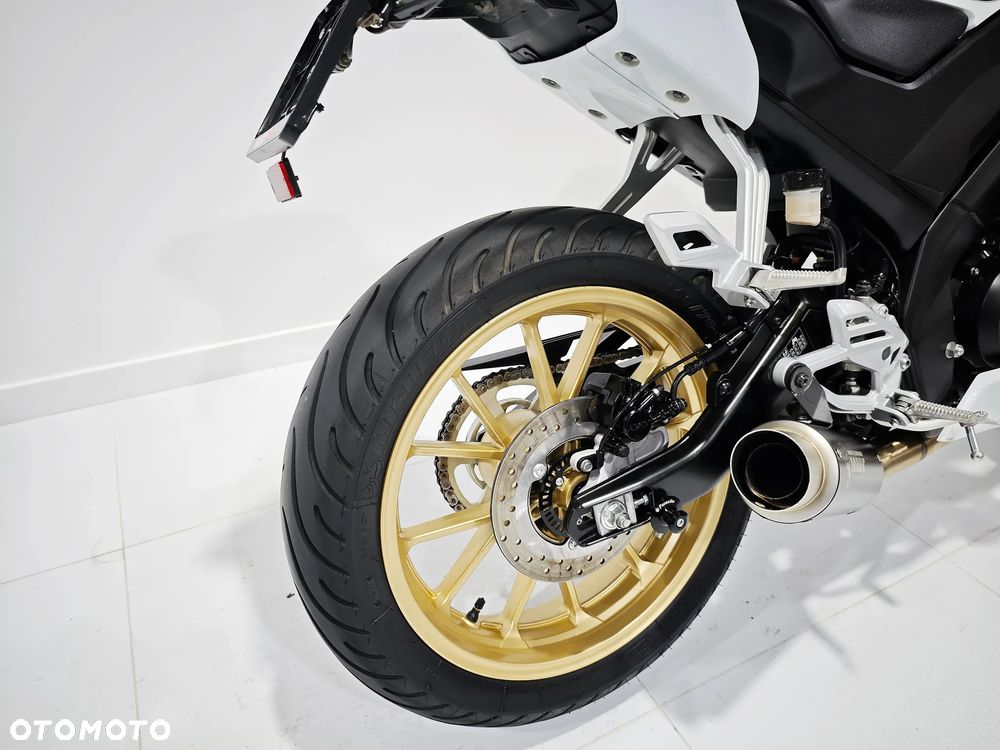 Yamaha YZF - 5