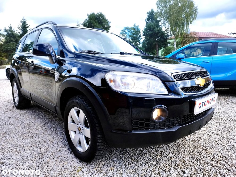 Chevrolet Captiva 2.4 LS 5os - 3
