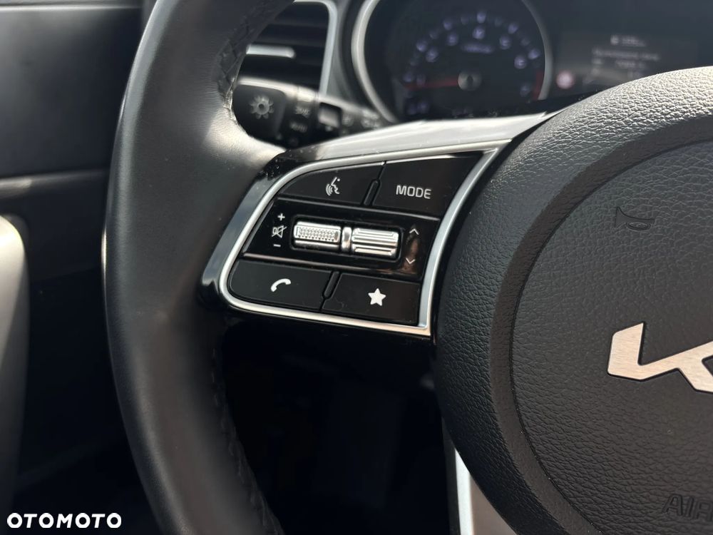 Kia XCeed 1.5 T-GDI M - 12