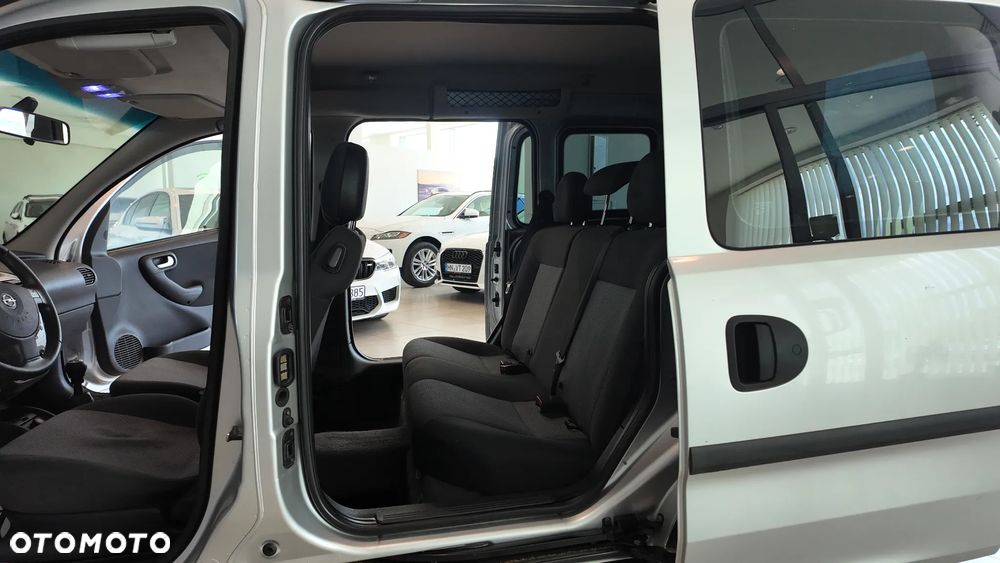 Opel Combo Tour 1.3 CDTI Arizona - 29