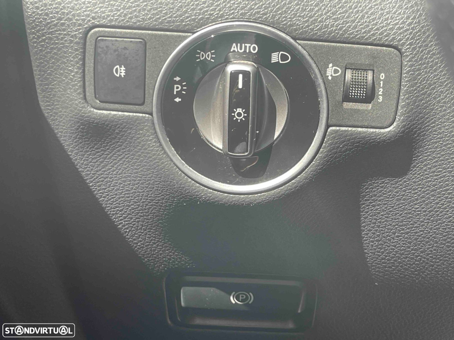 Mercedes-Benz B 180 d Urban - 33