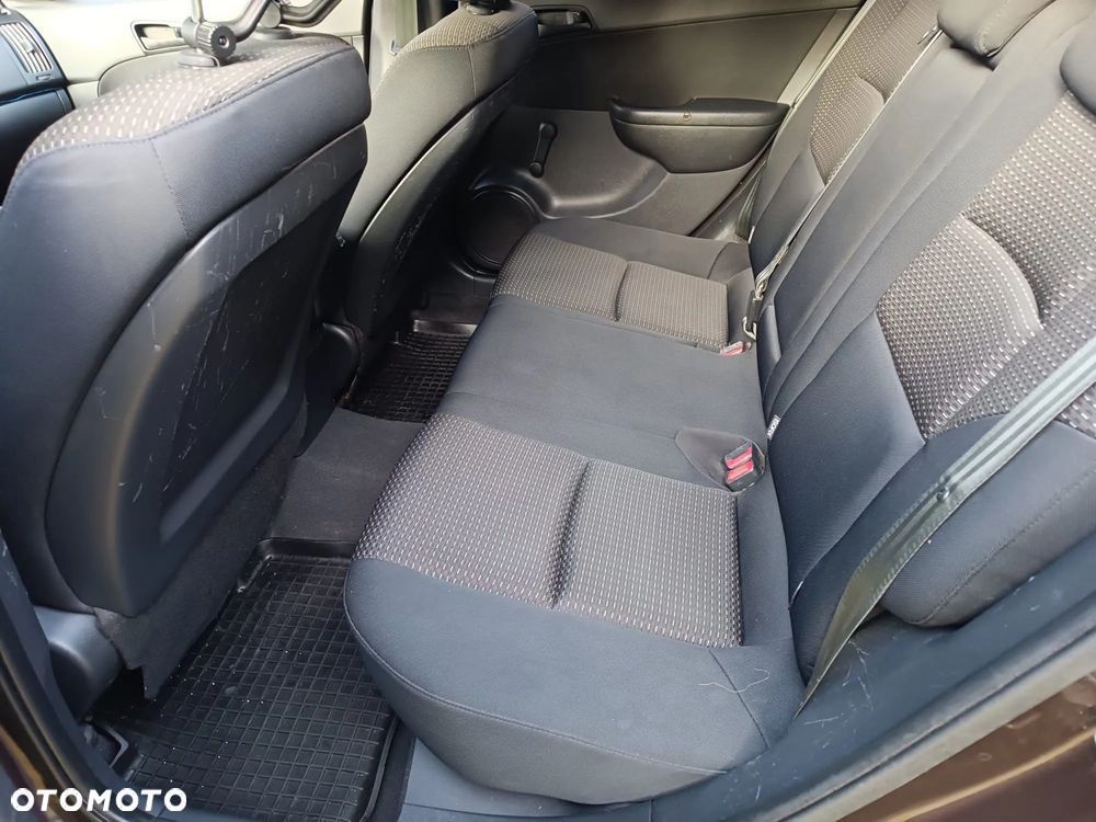 Hyundai i30 1.6 Classic - 14